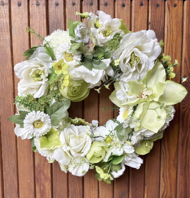 wreath - white daisies